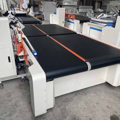 ZLT-TE4A 15-20pcs/h Automatique informatisé Flipping 15-20pcs/h Tape Edge Machine 50-500mm épaisseur de couture Pour le matelas