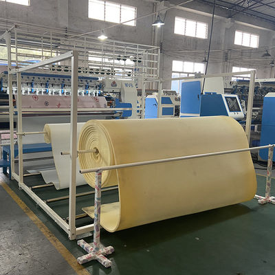 Point à chaînes piquant automatisé 3 par aiguilles de machine pour les édredons 1000rpm